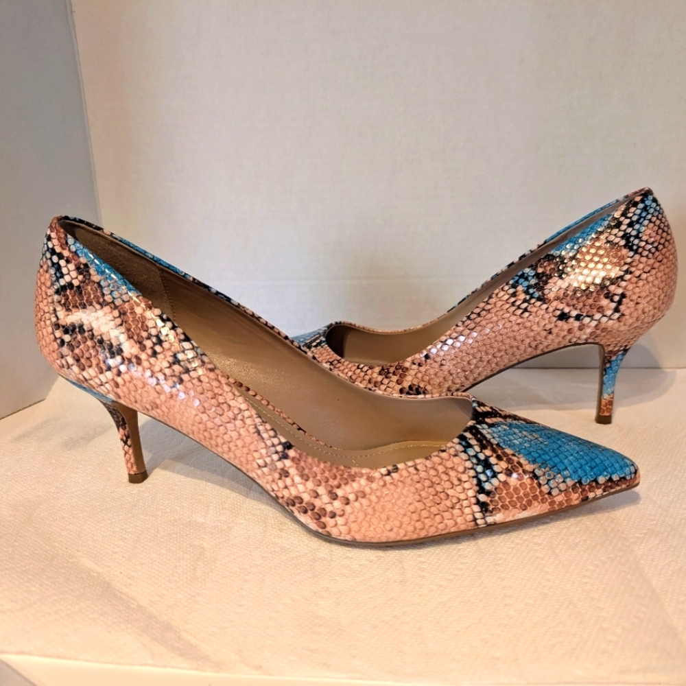 CHARLES BY CHARLES DAVID Faux Snakeskin‎ Pumps Size 11 NWOT